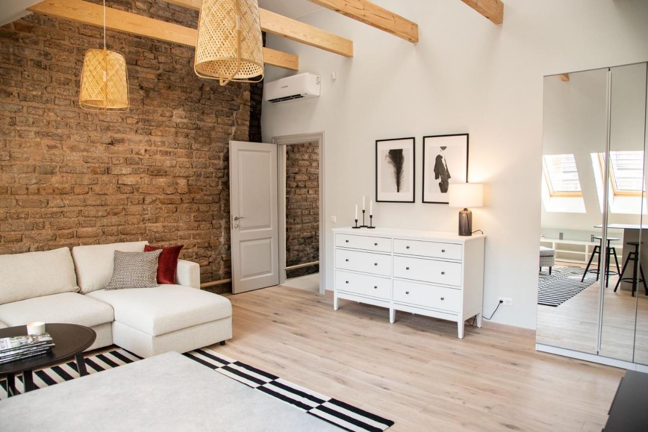 #Stayhere - Brand New Authentic Pilies Studios - Heart Of Old Town VNO Extérieur photo
